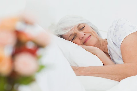 5 Natural Ways to Help Seniors Get Better Sleep