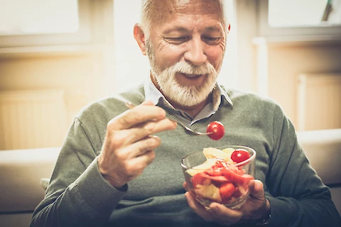 Dementia Care: Tips for Mealtime Success