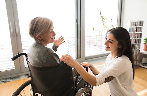 4 Signs It's Time to Switch From a Part-Time Caregiver to a Live-In Caretaker