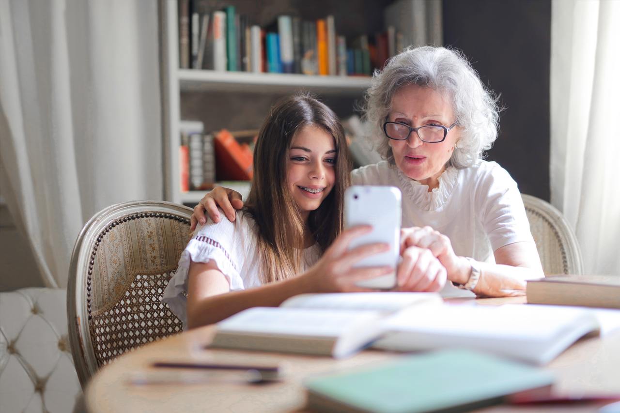 5 Essential Tech Tools for Seniors