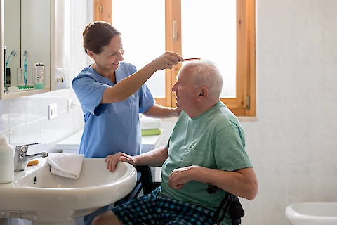 Safety Precautions to Reduce Falls in the Bathroom for Seniors