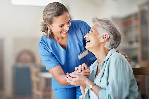 Why Live-In Care Makes a Great Alternative to An Assisted Living Facility