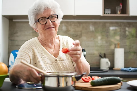 How to Reorganize the Kitchen for Seniors. Your Ultimate In-House Guide