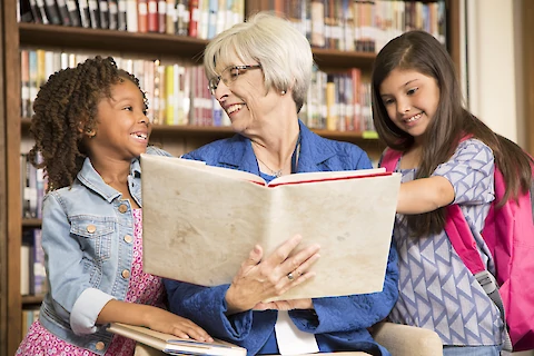Guide to Volunteering at Schools and After-School Groups for Seniors