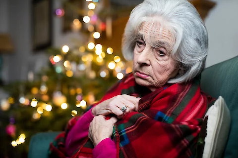 How to Help Older Adults Dealing with Depression During the Holidays