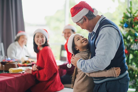 Make Your Senior Relative's Last Christmas at Home Special
