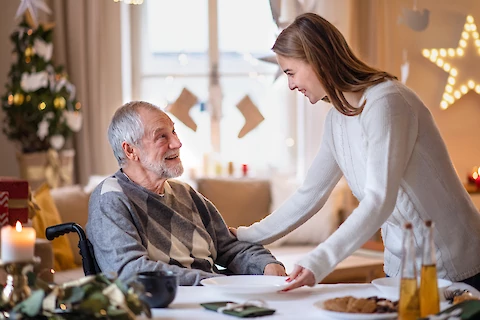 How Often Should You Check In on Elderly Relatives During the Winter