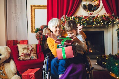 6 Gift Ideas for Temporarily Bedridden or Wheelchair-bound Seniors