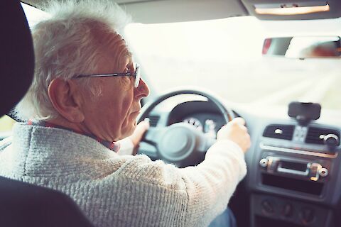What to Do If Aggressive Holiday Traffic Is Overwhelming Your Elderly Parents