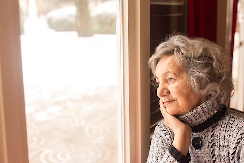 Should You Check on Elderly Relatives Daily in the Winter?