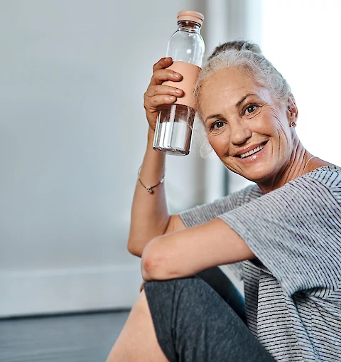 Make Staying Hydrated Your New Year's Resolution: Tips and Tricks for Seniors