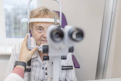 8 Daily Habits for Seniors Who Want to Reduce Their Risk of Glaucoma