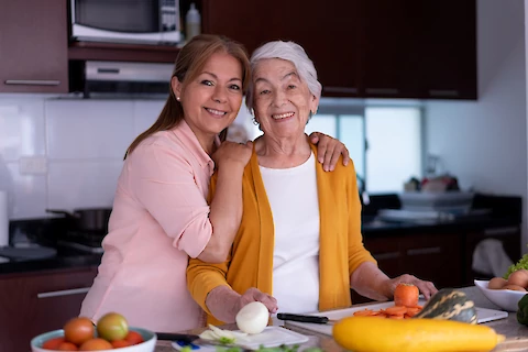 5 Meal Prep Gift Ideas to Give to Seniors in Your Life