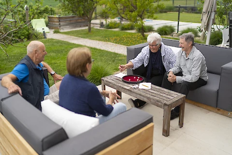 A Guide To Choosing Age-Friendly Outdoor Furniture